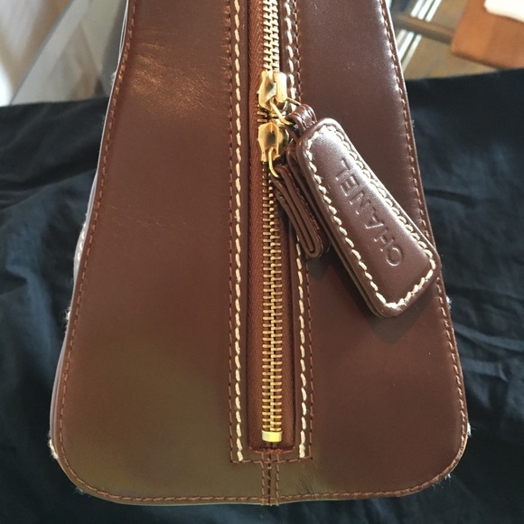 Chanel Surpique Bowler Bag Brown Calfskin - Picture 3 of 8